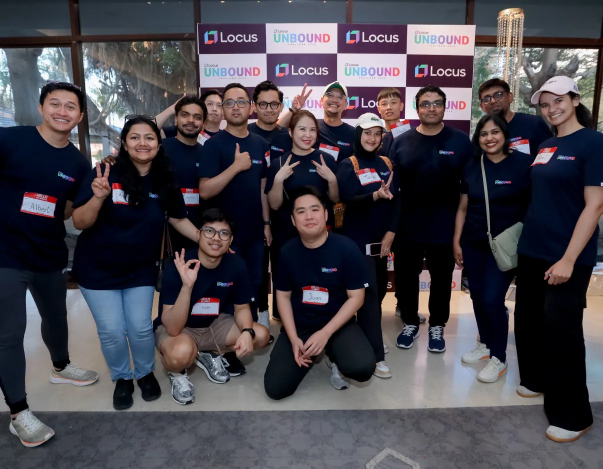 The Locus team at a Locus Unbound event