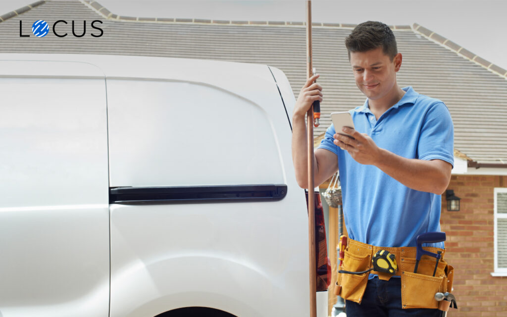 Home service agent using Locus dispatch planning software on his smartphone